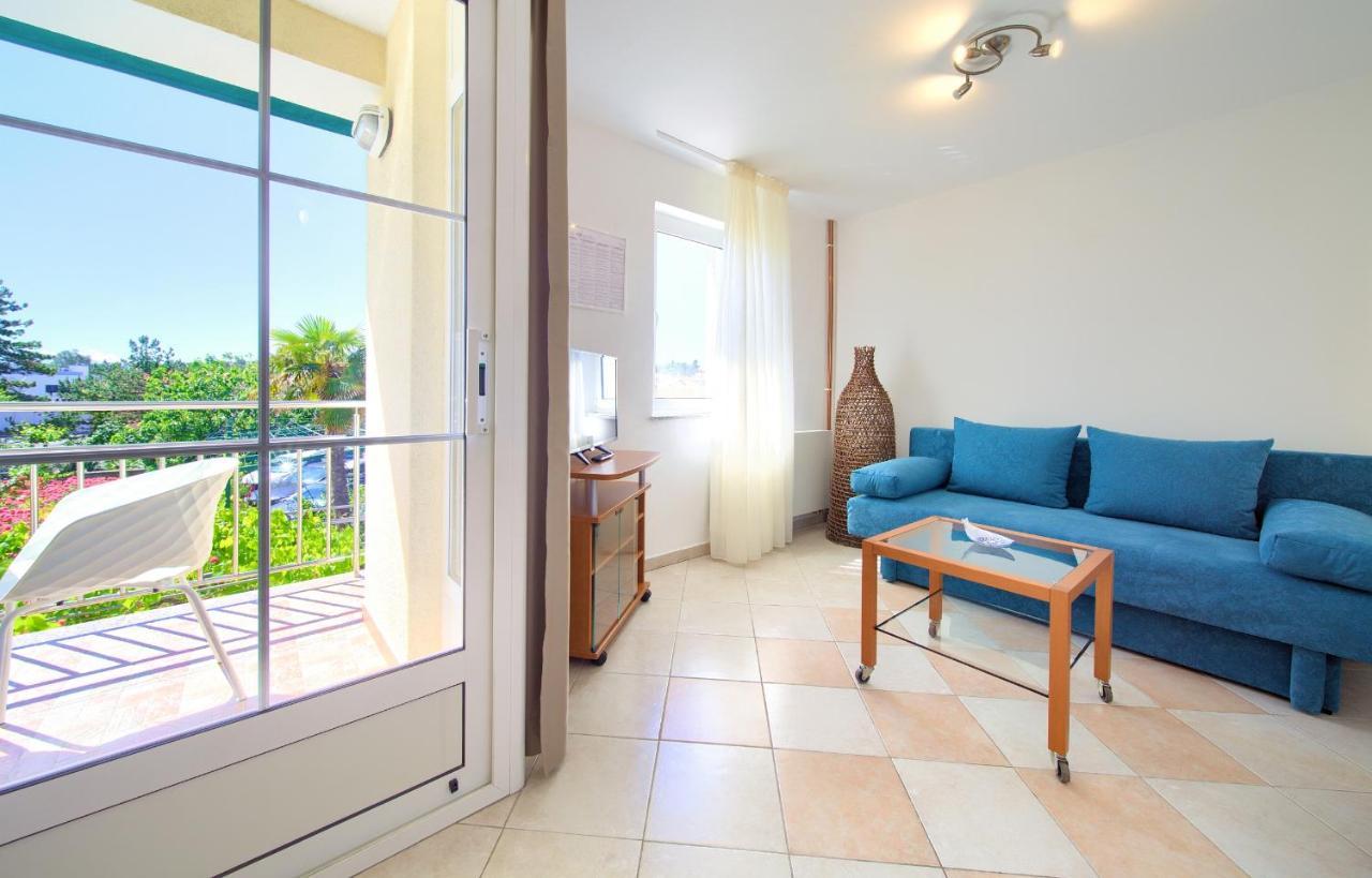קרק Apartments Adria Danka מראה חיצוני תמונה