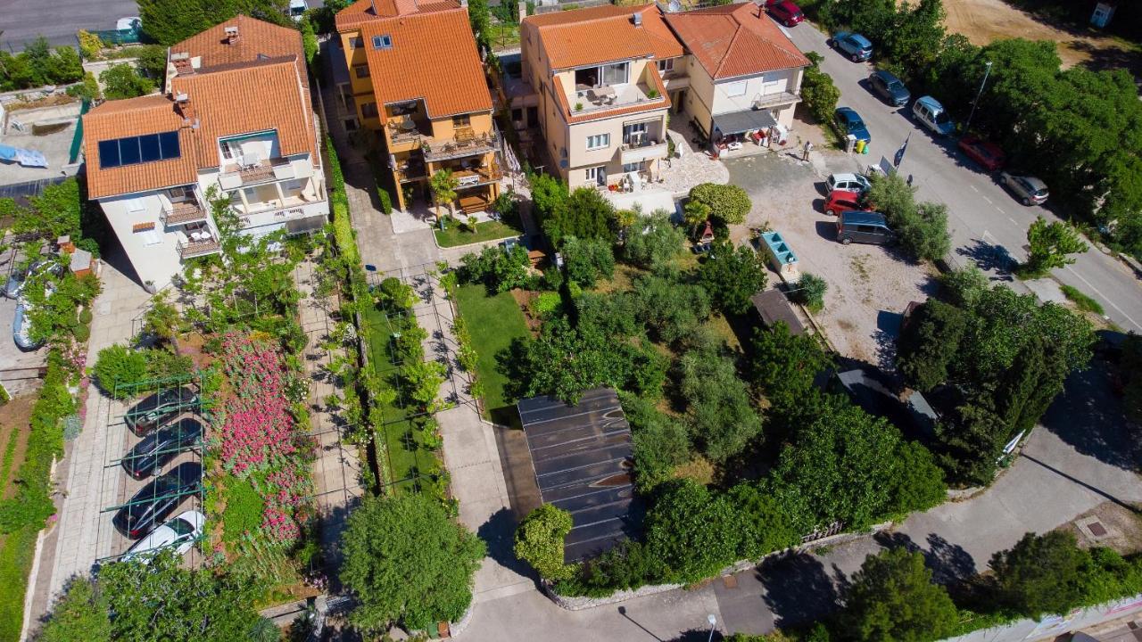 קרק Apartments Adria Danka מראה חיצוני תמונה