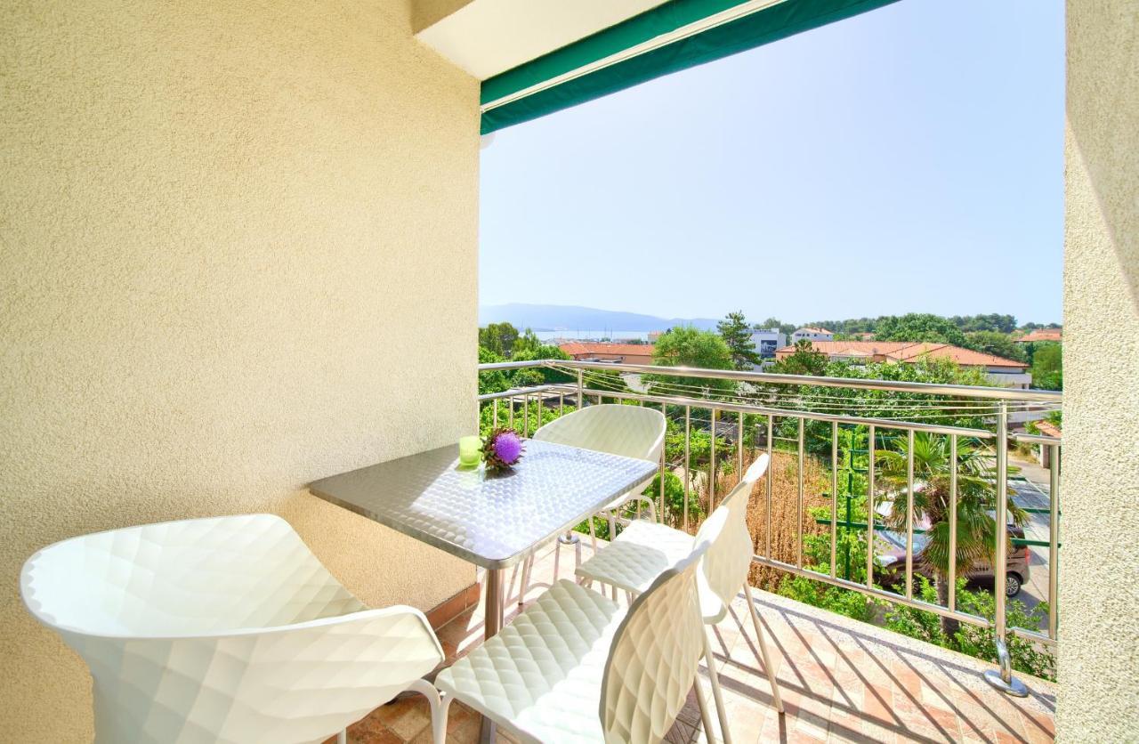קרק Apartments Adria Danka מראה חיצוני תמונה