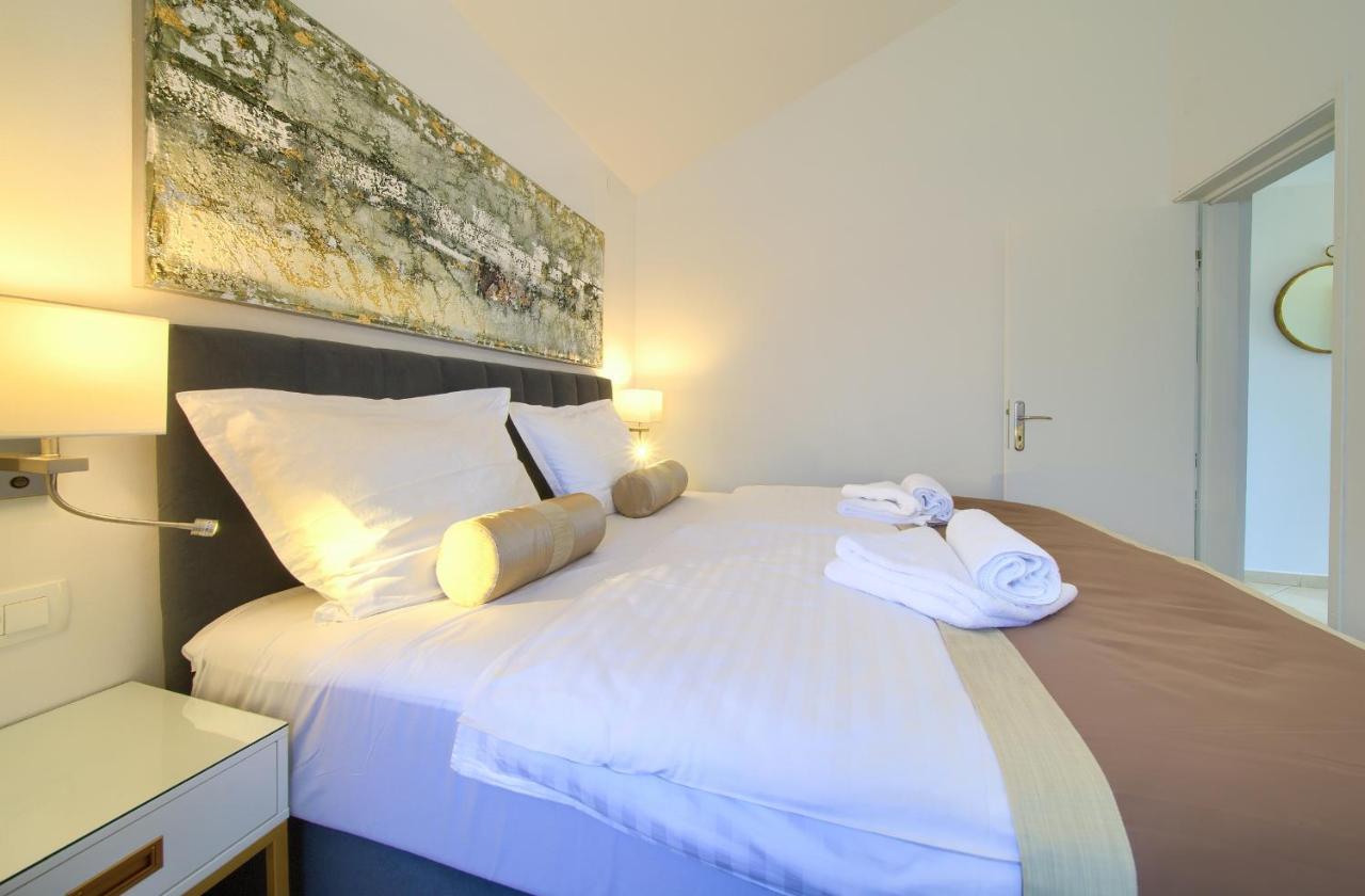 קרק Apartments Adria Danka מראה חיצוני תמונה