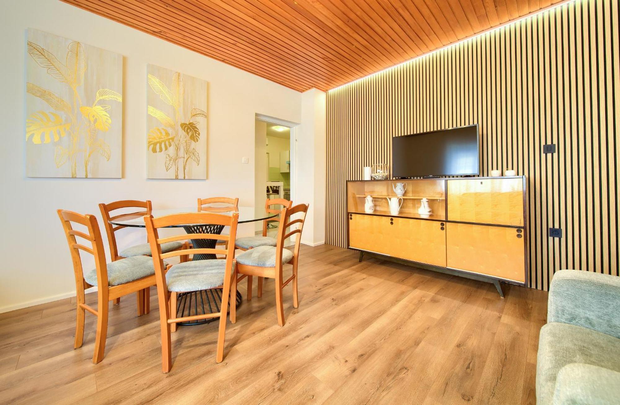 קרק Apartments Adria Danka מראה חיצוני תמונה